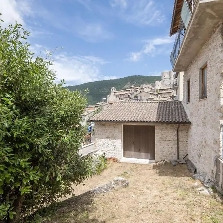 Attracitve In Umbria Close To The Centre Apartmán